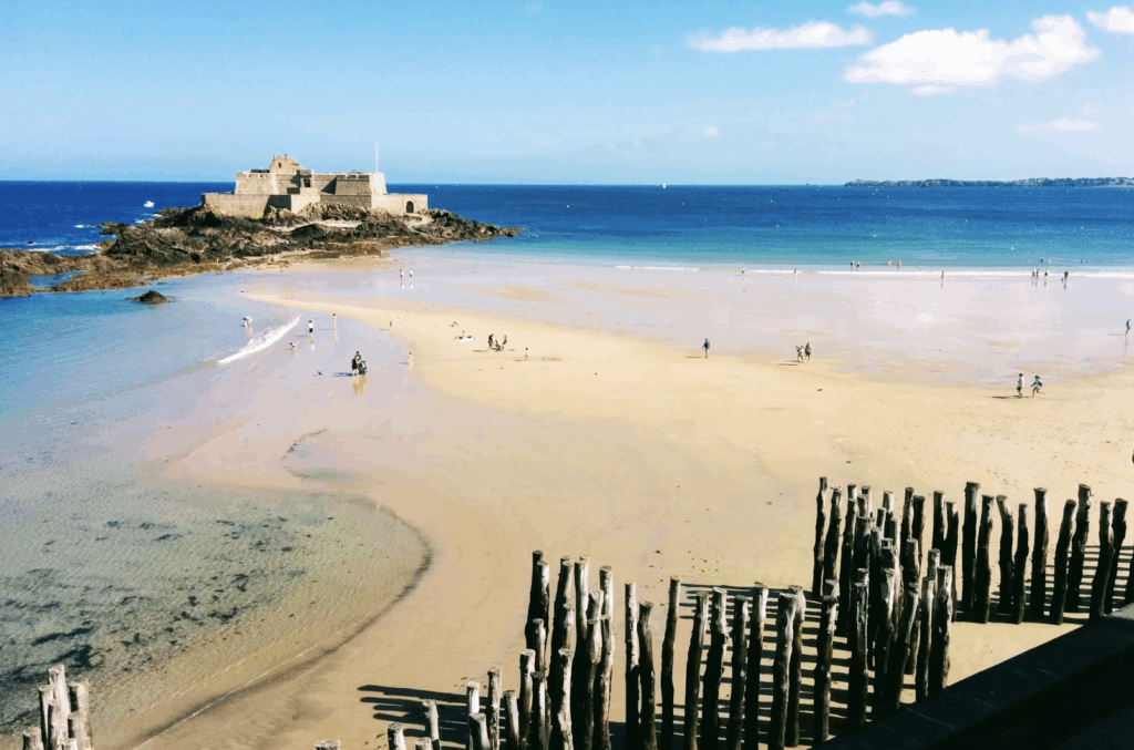 top_sejours_pour la_fete_de_la_bretagne_et_de_la_provence_2025